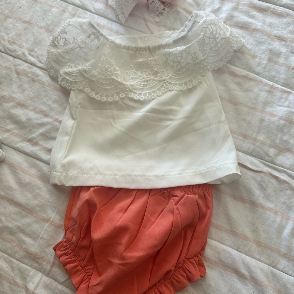 Worn once 3 piece set 12 months - Picture 3 of 4